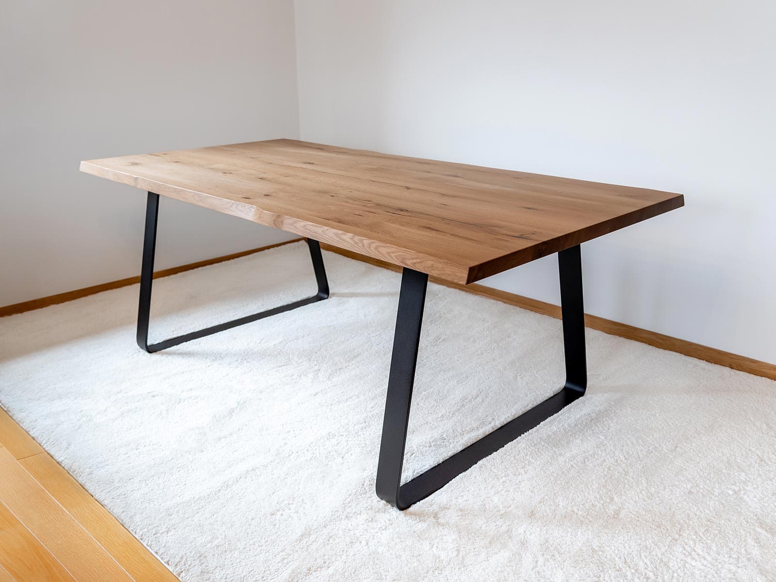 MIAM DINING TABLE - Nexus